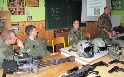 Prezentace příslušníků 22. vrtulníkové základny letectva